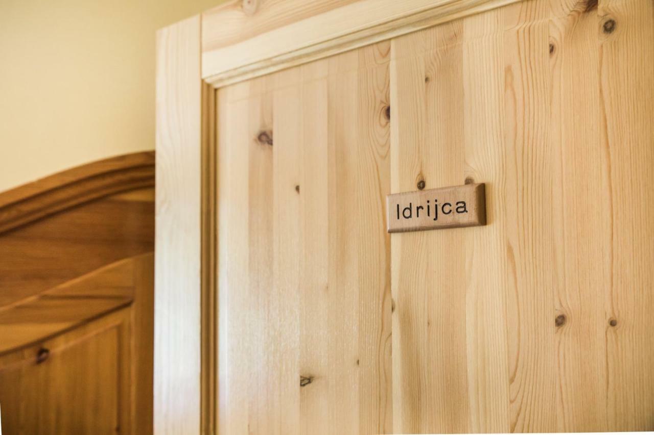 Hotel Sobe Baca Most na Soči Zewnętrze zdjęcie